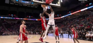 Terrence Shannon Jr. dunks on his defender to bring Illinois to an early tie with Ohio State