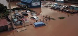 Catastrophic flooding in Kenya leaves more than 170 dead