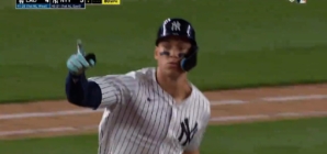 Aaron Judge MASHED a solo homer to extend Yankees' lead over Dodgers