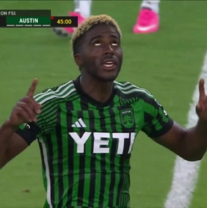 Austin FC's Gyasi Zardes finds the back of the net in 45' to take a 2-0 lead over Pumas