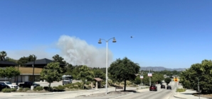Sharp fire in Simi Valley prompts evacuations as it threatens homes