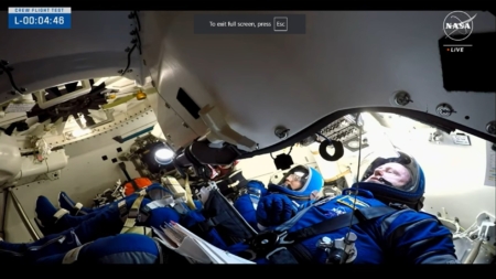 Spacesuits of astronauts stranded at space station are incompatible with SpaceX craft