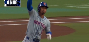 Francisco Lindor cranks a GRAND SLAM against the Padres to give the Mets a 5-0 lead in the fourth inning