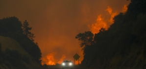 Line fire forces evacuations in San Bernardino mountain towns