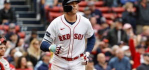 Triston Casas smacks his THIRD homer of the game, extending the Red Sox lead over the Twins