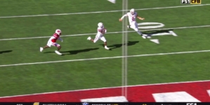 South Dakota's Keyondray Jones-Logan rushes for an AMAZING 35-yard TD vs. Wisconsin