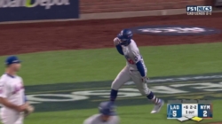 Mookie Betts crushes a two-run homer, extending Dodgers' lead over Mets