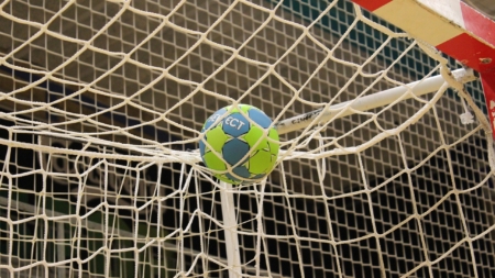 Veszprém Handball Club Secures Historic Win in Egypt