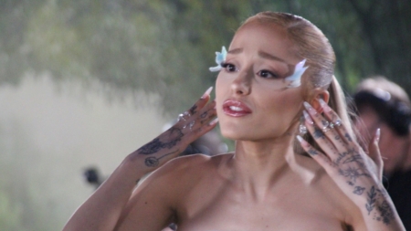 Ariana Grande admits she ‘sometimes’ doesn’t like her fans