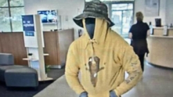 Masked man fires gun inside Chase Bank and flees with $31,000