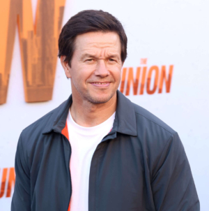 Mark Wahlberg’s Las Vegas Restaurant Catches Fire in Shocking Footage