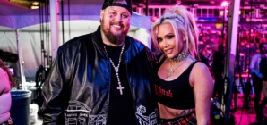 Jelly Roll’s wife Bunnie Xo slams viral video of her husband’s ‘little tic’