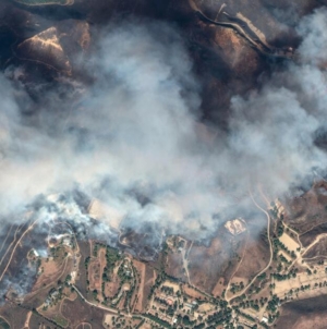 Mountain fire from space: Satellite photos show scope, devastation