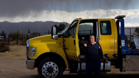 A year after the 10 Freeway fire, one merchant is still struggling