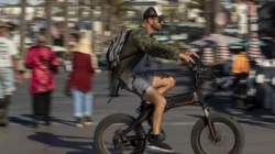 California e-bike voucher program flooded with applications