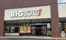 Big Lots reaches deal to keep hundreds of U.S. stores open