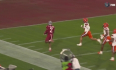 Zevi Eckhaus connects with Kyle Williams on a 66-yard TD, bringing Washington State to a 14-14 tie with Syracuse