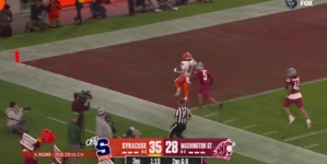 Kyle McCord connects with Trebor Pena on a 45-yard touchdown pass, extending Syracuse's lead over Washington State