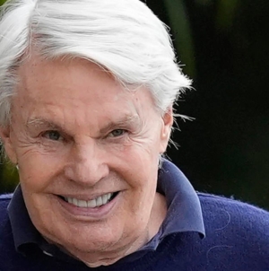 Lawyers for ex-Abercrombie CEO say he has dementia and may not be able to stand trial