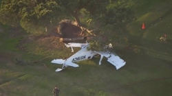 Two injured in crash of small plane on Carson golf course