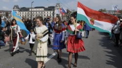 Government Support for Hungarians in Switzerland