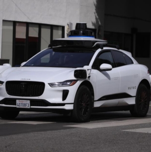 Man who tried to take over self-driving taxi taken into custody in downtown L.A., police say