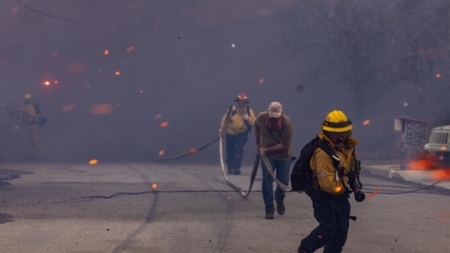 Brentwood fire breaks out not far from Palisades inferno