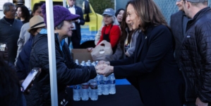 Former Vice President Kamala Harris’ first stop in California: Altadena fire zone