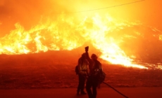 Photos: Hughes fire in Castaic explodes to more than 9,000 acres in just hours