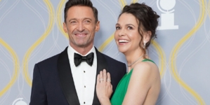 Hugh Jackman and Sutton Foster confirm their relationship with public gesture after months of romance rumors