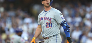 Mets Predicted to Replace Pete Alonso With 4-Time Gold Glove Award Winner