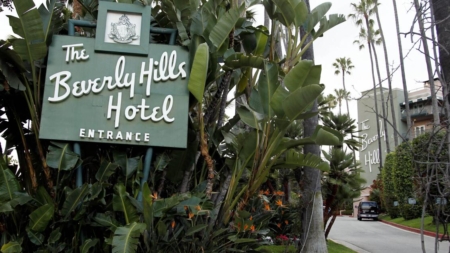 Amid Palisades fire, Beverly Hills Hotel turns into upscale evac zone