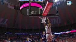 Illinois' Tre White throws down THUNDEROUS two-handed slam extending lead against Northwestern