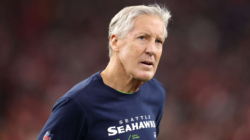 Cowboys’ Jerry Jones Had ‘Informal’ Talks With Pete Carroll About Head Coach Position