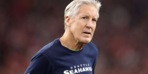 Cowboys’ Jerry Jones Had ‘Informal’ Talks With Pete Carroll About Head Coach Position