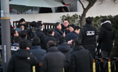 South Korean investigators abandon effort to detain impeached president after hours-long standoff