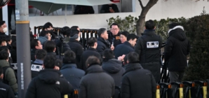 South Korean investigators abandon effort to detain impeached president after hours-long standoff