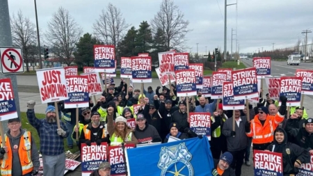 Costco workers ready to strike on Feb. 1, Teamsters union says