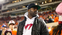 Michael Vick Adding Former NFL Star to Norfolk Coaching Staff: Report