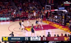 Michigan's Rubin Jones throws down a NASTY putback jam vs. USC