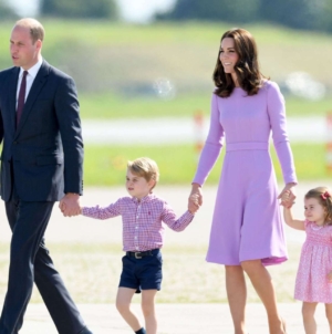 Princess Kate and Princess Charlotte’s Awkward Moment Caught on Camera