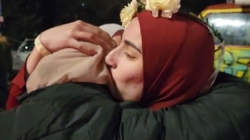 Sisters hold emotional reunion after one released from Israeli detention