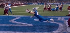 Sam LaPorta makes RIDICULOUS one-handed catch for a TD, giving Lions lead vs. Commanders | NFL Highlights