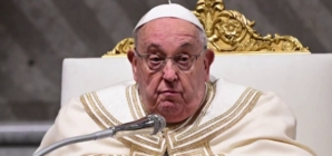 Pope Francis ‘condition remains critical’