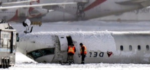 Delta offering $30,000 to passengers who were on plane that crash-landed in Toronto