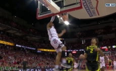 John Tonje gets the steal and finishes the tomahawk slam, extending Wisconsin's lead vs. Oregon