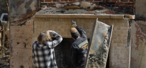 Volunteers race to save vintage tiles from bulldozers in Altadena