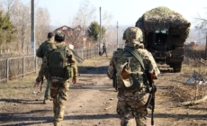 Russian forces closing in on Ukrainian troops in Kursk, official says