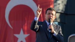 Police arrest Istanbul mayor and key Erdogan rival over alleged corruption and terror links