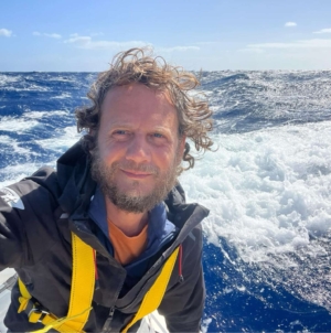 Gábor Rakonczay Completes Solo Atlantic Crossing in Canoe